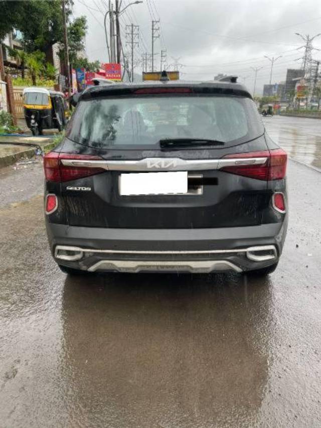 https://images10.gaadi.com/usedcar_image/4142856/original/processed_0285e424-f045-4bf2-a3d7-8c2b187b1f81.jpeg?imwidth=6401