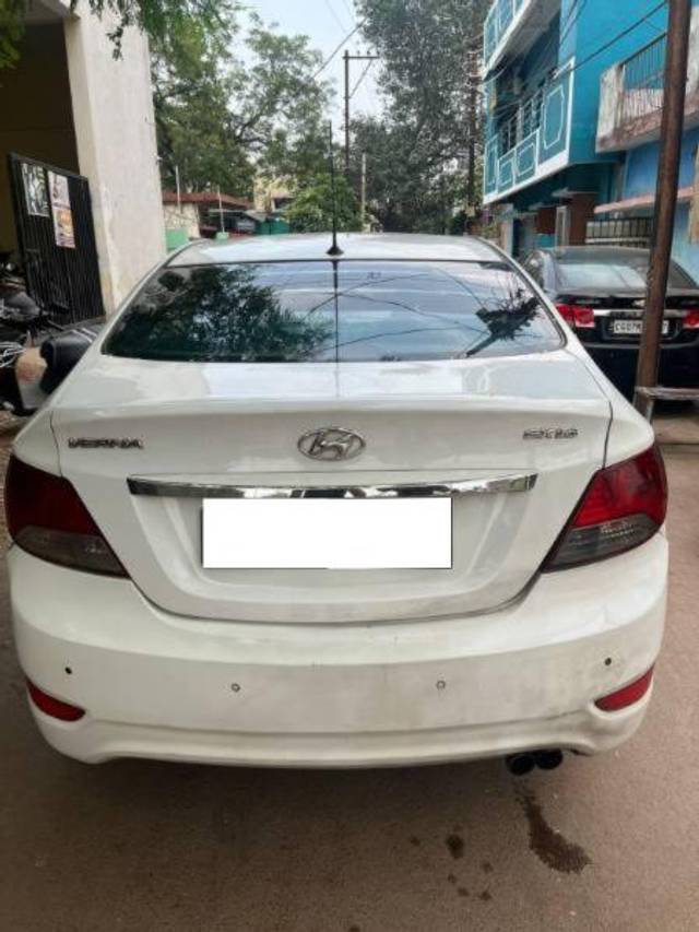 https://images10.gaadi.com/usedcar_image/4142939/original/processed_cb11703c-fcb0-4855-b505-8cfe7ee9a45f.jpg?imwidth=6402