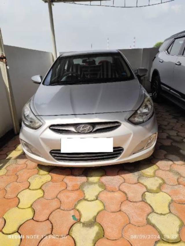 https://images10.gaadi.com/usedcar_image/4142950/original/processed_c5549a28-fcc9-4bfb-a870-da7fb5aaef1c.jpg?imwidth=6400