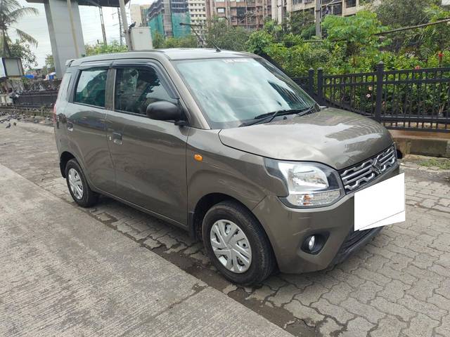 https://images10.gaadi.com/usedcar_image/4143168/original/processed_0fb88f04637f4348f42c120c958bf622.jpg?imwidth=6400