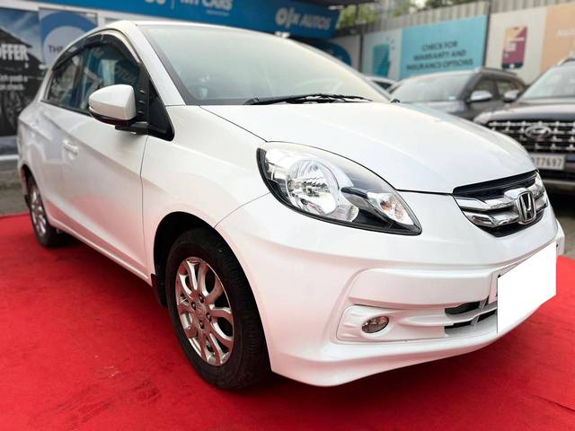 https://images10.gaadi.com/usedcar_image/4143232/original/processed_b302f8695102fa59049afe5555e05861.jpg?imwidth=6400