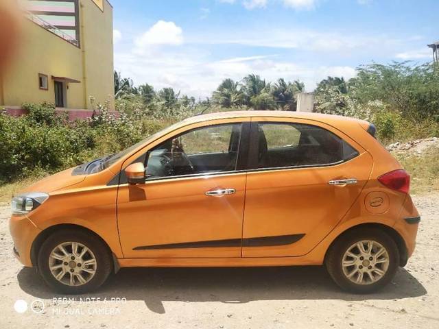 https://images10.gaadi.com/usedcar_image/4143697/original/processed_ce0260bd-efb5-44f7-8f84-26a0e74c04c6.jpg?imwidth=6402