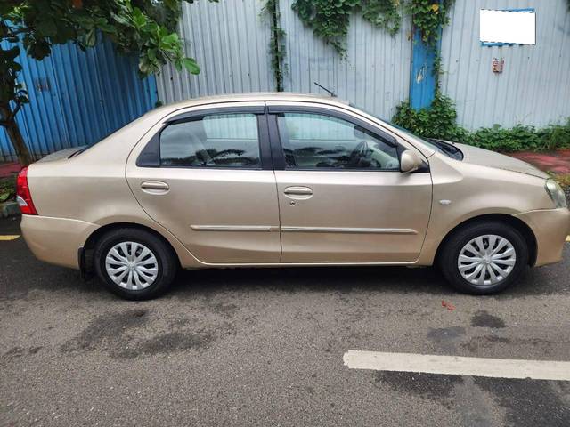 https://images10.gaadi.com/usedcar_image/4143796/original/processed_7400d1228ddd0b8ed456646ab793ba33.jpg?imwidth=6401