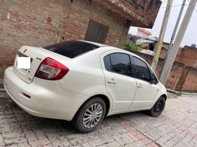 https://images10.gaadi.com/usedcar_image/4143948/original/processed_a998b4a9-7c14-4c01-8611-a968ea43b986.jpg?imwidth=6401