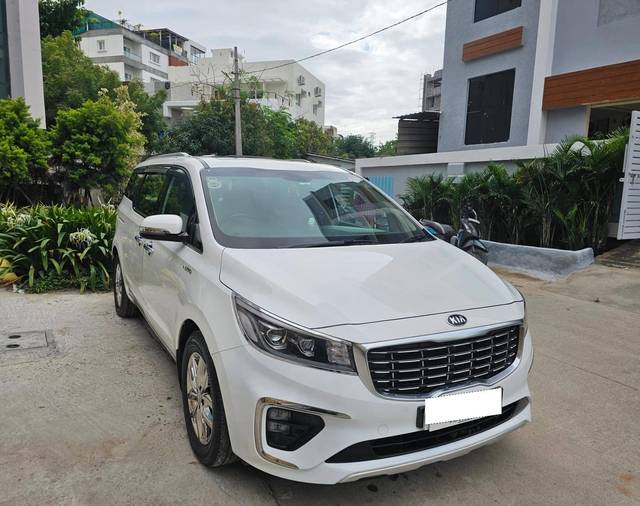 https://images10.gaadi.com/usedcar_image/4144077/original/processed_9bb58b5303af93c31f01c842c8d5c9d3.jpeg?imwidth=6400