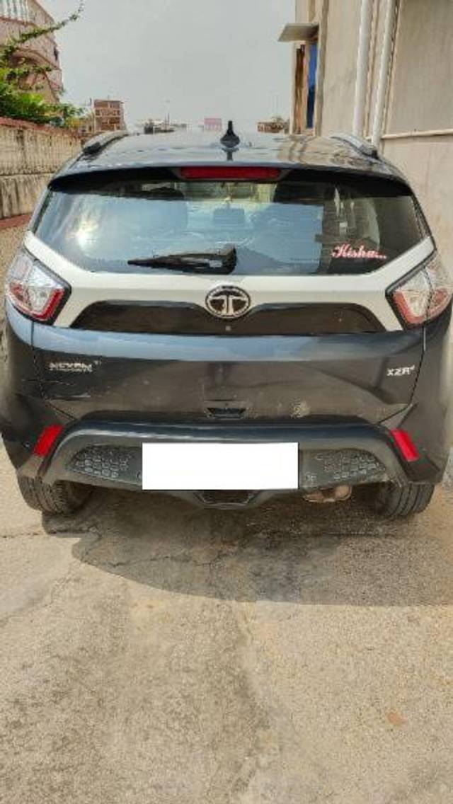 https://images10.gaadi.com/usedcar_image/4144133/original/processed_65ed82de-9f21-4ba1-b49b-ffcf91439a17.jpg?imwidth=6402