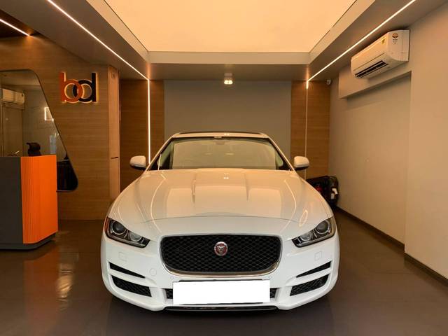 https://images10.gaadi.com/usedcar_image/4144266/original/processed_c1ca365be3ba8973127680fc545c6262.jpg?imwidth=6400