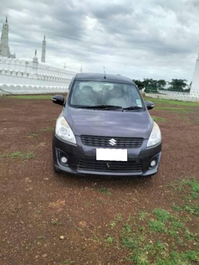 https://images10.gaadi.com/usedcar_image/4144302/original/processed_d051f0c9-6172-43a2-9829-7e8d5c90e7b8.jpg?imwidth=6401