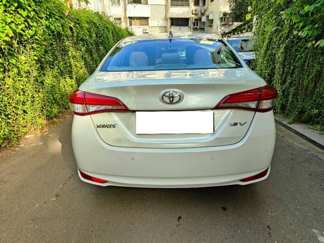 https://images10.gaadi.com/usedcar_image/4144355/original/processed_489b6a507ea3666e4b7bb6f211395780.jpeg?imwidth=6401