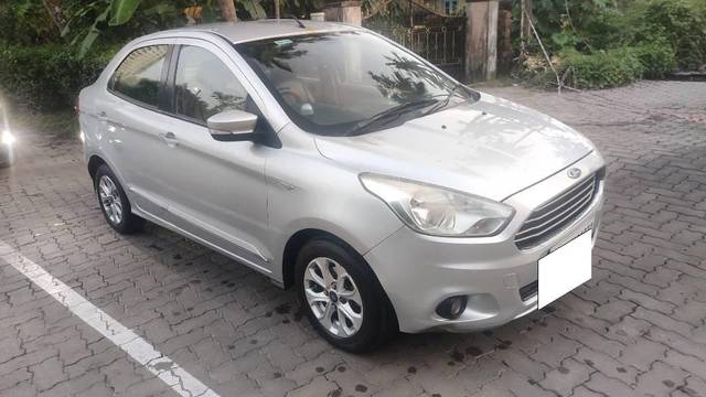 https://images10.gaadi.com/usedcar_image/4144475/original/processed_3b71493d-31ef-49f8-bdd2-c0017e76ee54.jpg?imwidth=6400