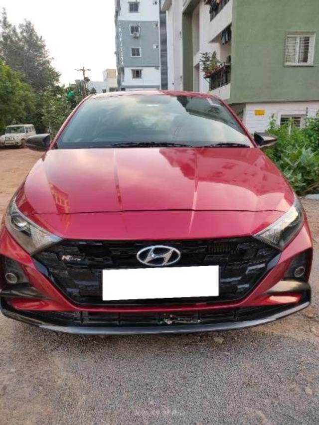 https://images10.gaadi.com/usedcar_image/4144788/original/processed_e811116e-8380-4097-9491-f284528921b1.jpg?imwidth=6402