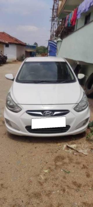 Hyundai Verna 2011-2015 Hyundai Verna 1.6 SX CRDi (O)