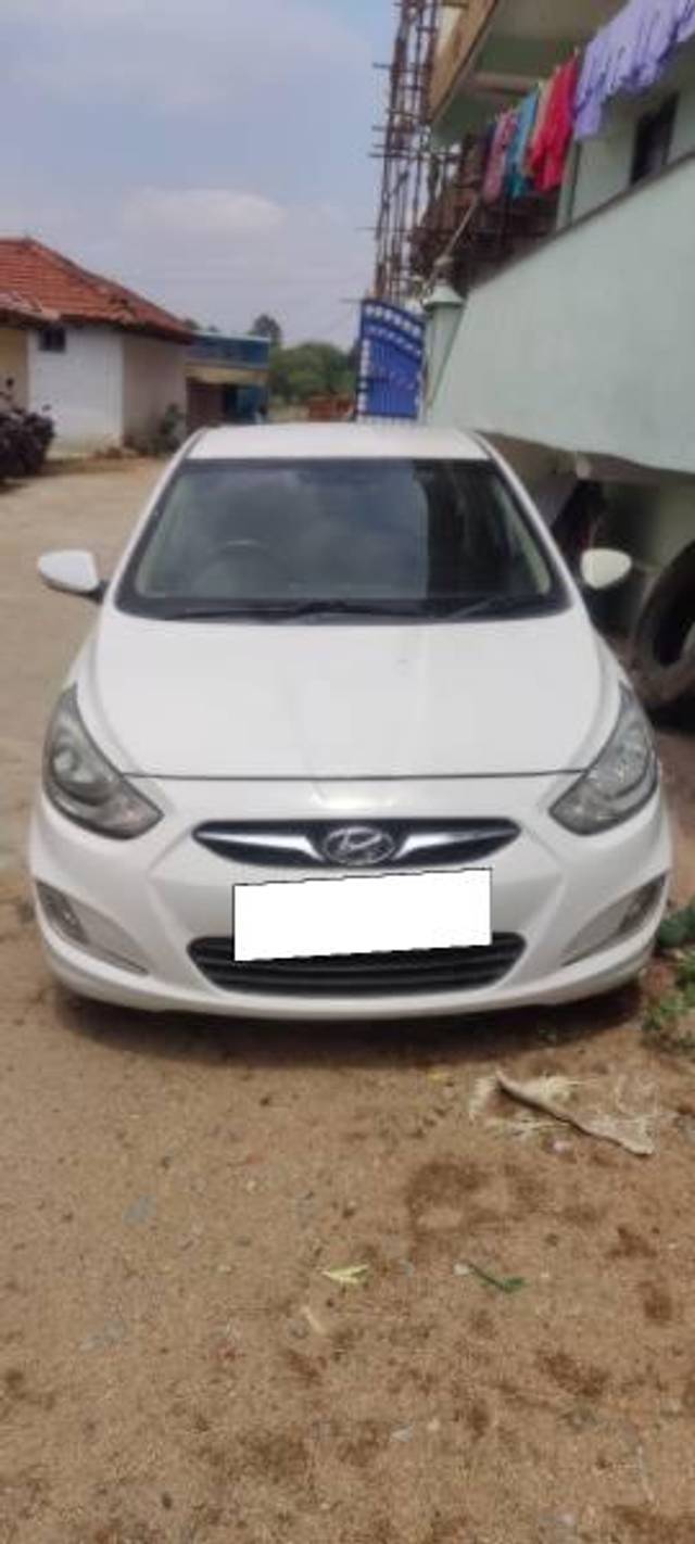 https://images10.gaadi.com/usedcar_image/4144918/original/processed_5e1323bf-97a2-4c85-b5fc-8f9ee5478986.jpg?imwidth=6400