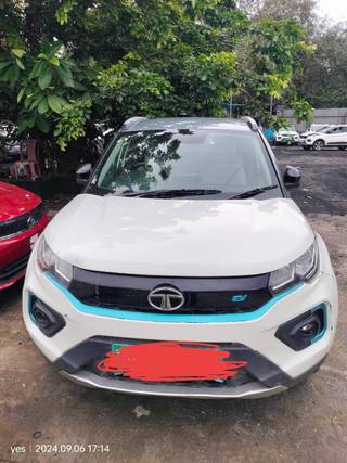 Tata Nexon EV Max 2022-2023 Tata Nexon EV XZ Plus