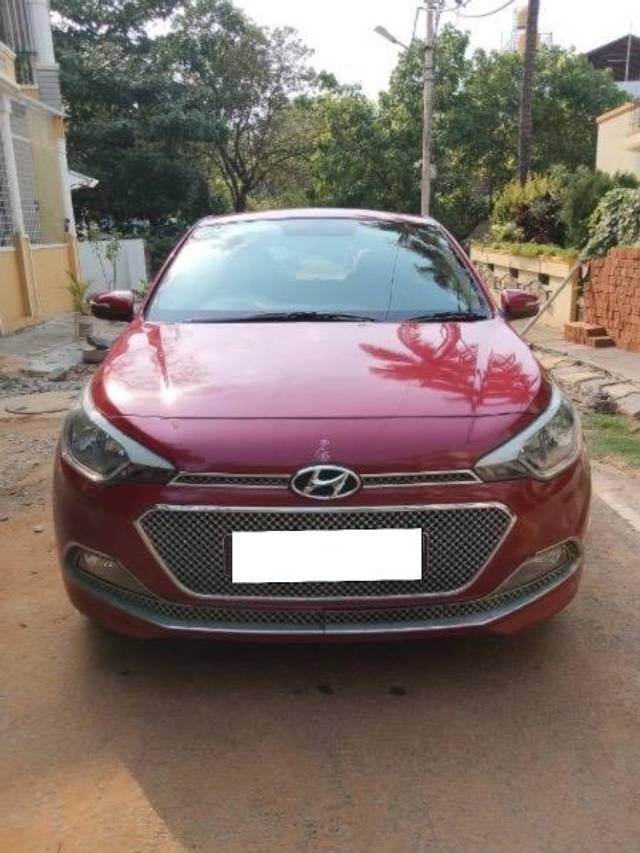 https://images10.gaadi.com/usedcar_image/4145102/original/processed_b88c3e3f-f152-4fcc-8004-7ae0a611d325.jpeg?imwidth=6400