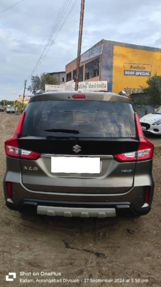 https://images10.gaadi.com/usedcar_image/4145170/original/processed_b24e0890-34db-4173-9b19-f18db42cec60.jpg?imwidth=6402