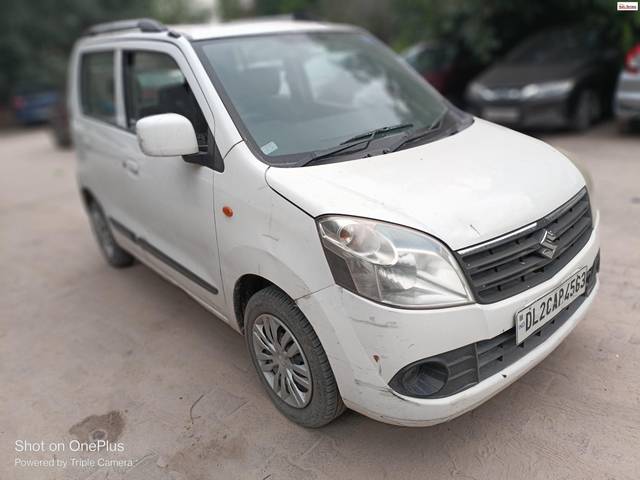 https://images10.gaadi.com/usedcar_image/4145176/original/3eded367e7e44a3f50290b15e3d62774.jpg?imwidth=6400