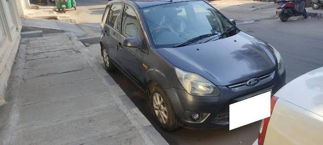 https://images10.gaadi.com/usedcar_image/4145199/original/processed_d997bf2e-1403-4da4-907f-846411a022c7.jpg?imwidth=6400