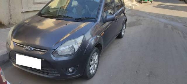 https://images10.gaadi.com/usedcar_image/4145199/original/processed_f8c9204f-ecc5-41f1-b45a-4fd0824291cf.jpg?imwidth=6402