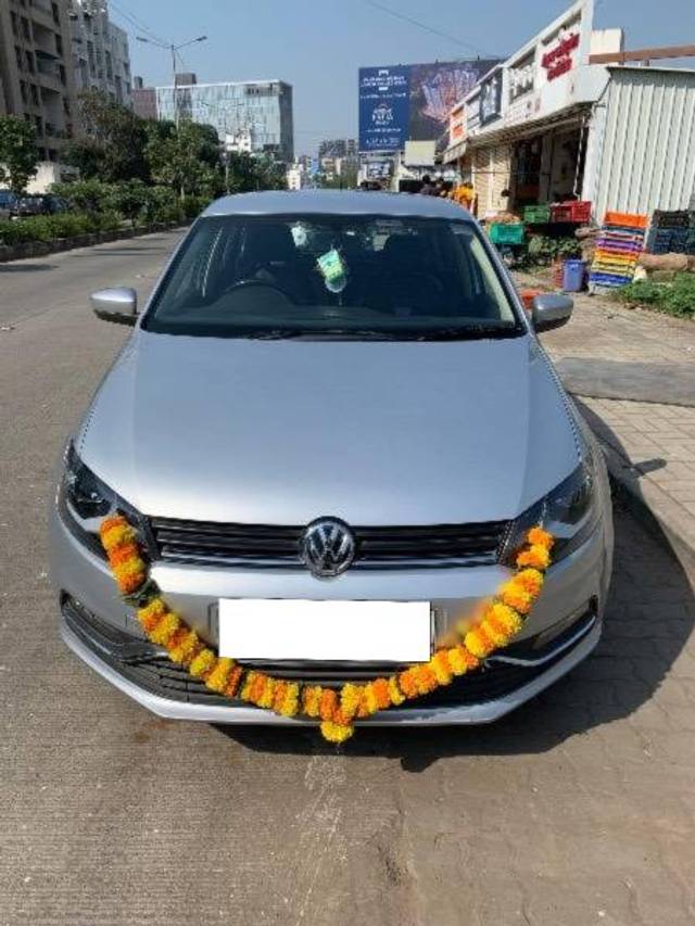 https://images10.gaadi.com/usedcar_image/4145294/original/processed_a709c3ec-f27d-4ffa-9387-5b91c36340b3.jpeg?imwidth=6400