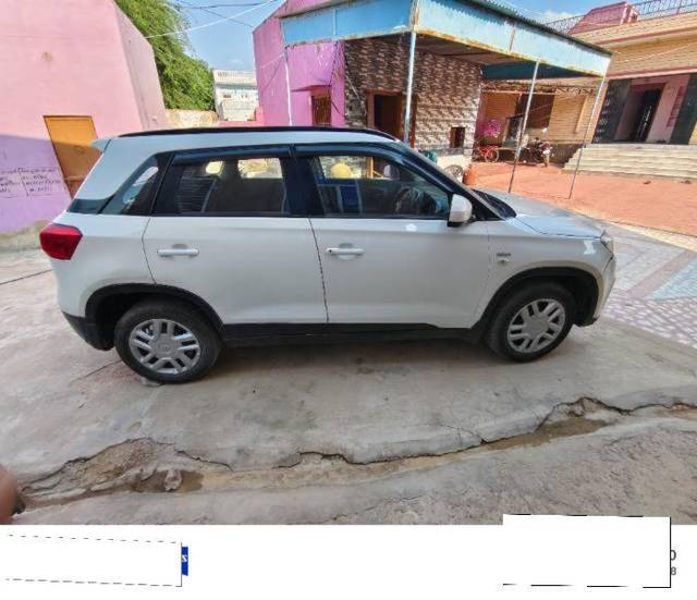 https://images10.gaadi.com/usedcar_image/4145434/original/0466f210c594fd476aab38a50eed9ba0.jpg?imwidth=6400