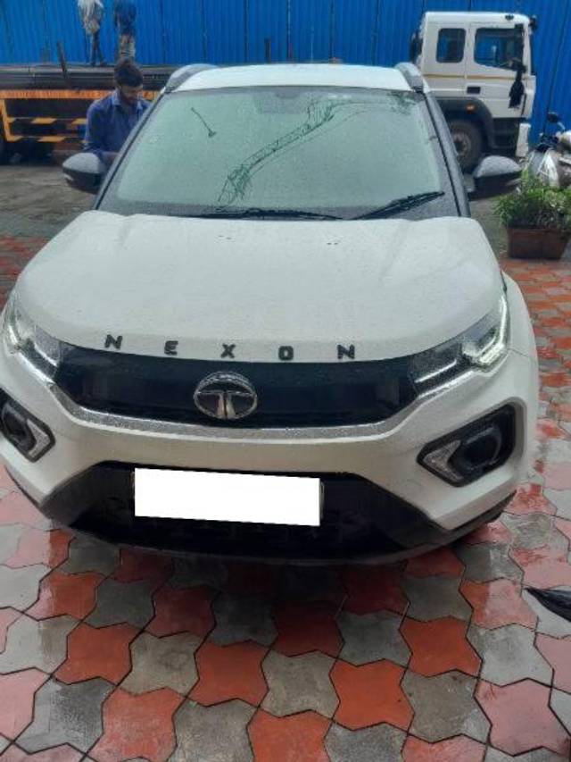 https://images10.gaadi.com/usedcar_image/4145535/original/processed_86f61a66-c9cc-4a5f-821f-7c029bf8c097.jpg?imwidth=6400