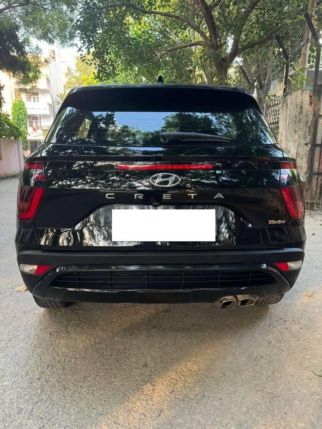 https://images10.gaadi.com/usedcar_image/4145636/original/processed_b8576a5972fa20f709c3bc42d90782c5.jpeg?imwidth=6402