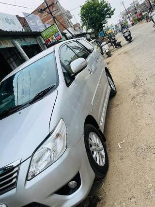 Toyota Innova 2009-2012 Toyota Innova 2.5 VX 7 STR