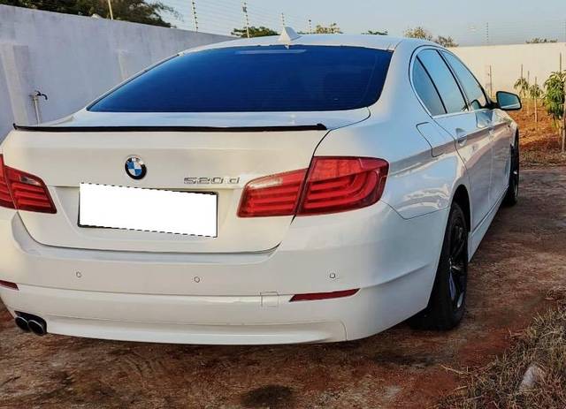 https://images10.gaadi.com/usedcar_image/4145917/original/processed_b8e45f89-4fa4-41e8-986c-c860b143078e.jpg?imwidth=6401