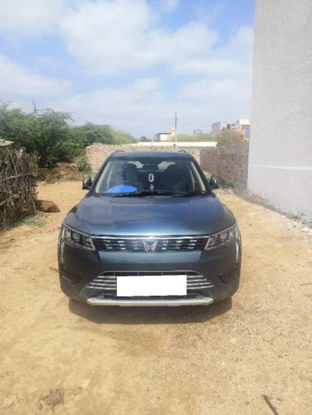 https://images10.gaadi.com/usedcar_image/4145991/original/processed_b20bb265-3bd6-4fbd-9994-ae0962826821.jpg?imwidth=6400