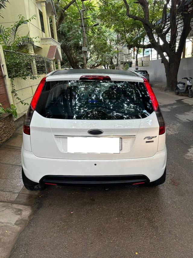 https://images10.gaadi.com/usedcar_image/4146034/original/processed_036da75b341d6ebe89822aec392bbdab.jpg?imwidth=6401