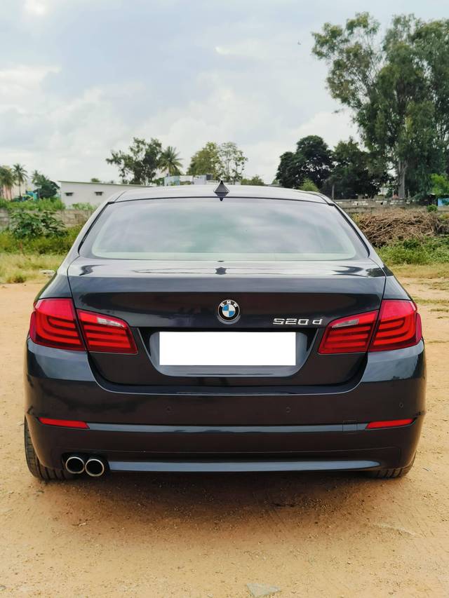 https://images10.gaadi.com/usedcar_image/4146039/original/processed_7f2bfe133c6a142c69b531806c2c7f66.jpg?imwidth=6402