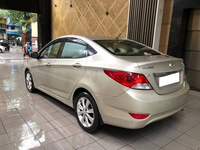 https://images10.gaadi.com/usedcar_image/4146068/original/processed_f7789753b5a10a5fcb202e15711d8670.jpg?imwidth=6402