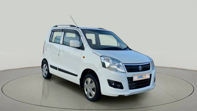 https://images10.gaadi.com/usedcar_image/4146296/original/c001ed3d628b21d19b893c1d0337b080.jpg?imwidth=6400