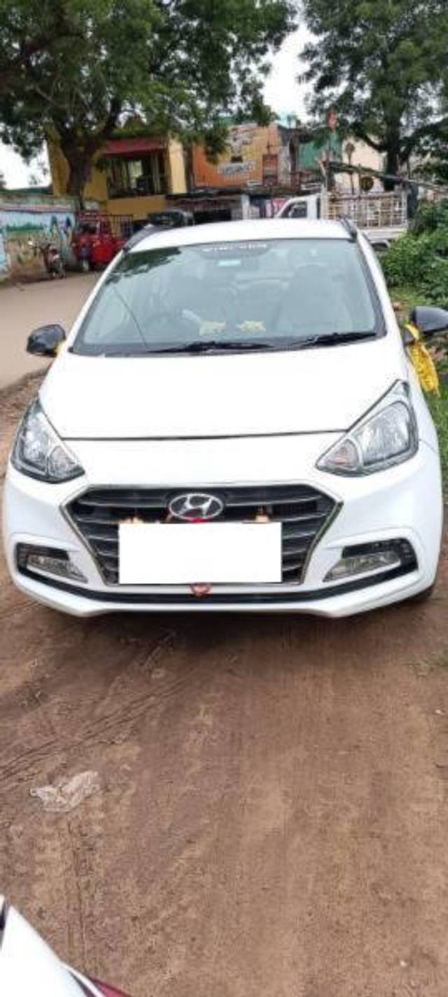 https://images10.gaadi.com/usedcar_image/4146328/original/processed_24917c3a-e4a6-42e1-8b06-2114405e2dd4.jpg?imwidth=6402