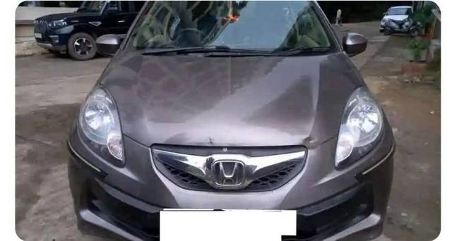 https://images10.gaadi.com/usedcar_image/4146708/original/processed_09cba66c-2086-4529-8b70-e0b936eb7268.jpg?imwidth=6400