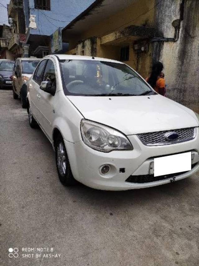 https://images10.gaadi.com/usedcar_image/4146738/original/processed_1aa5d3a9-7b71-4104-83fc-4f3f0a839d77.jpg?imwidth=6400