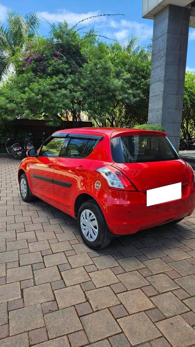 https://images10.gaadi.com/usedcar_image/4147041/original/processed_38be3b22876de53969f0c8ad25443640.jpg?imwidth=6401