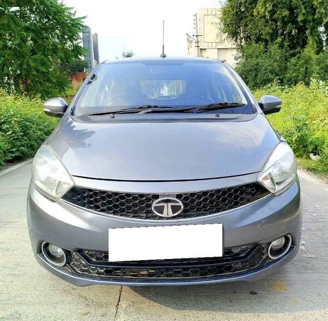 https://images10.gaadi.com/usedcar_image/4147096/original/processed_f6c54fc50dca8f4e07564b04c8177605.jpg?imwidth=6401