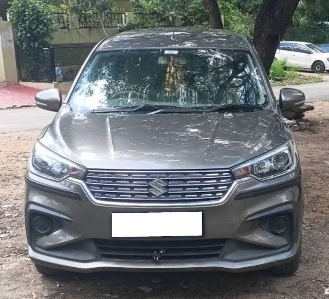 https://images10.gaadi.com/usedcar_image/4147139/original/processed_756ac7e9-ae1d-4e65-95b1-2efa7a2c70f9.jpg?imwidth=6400