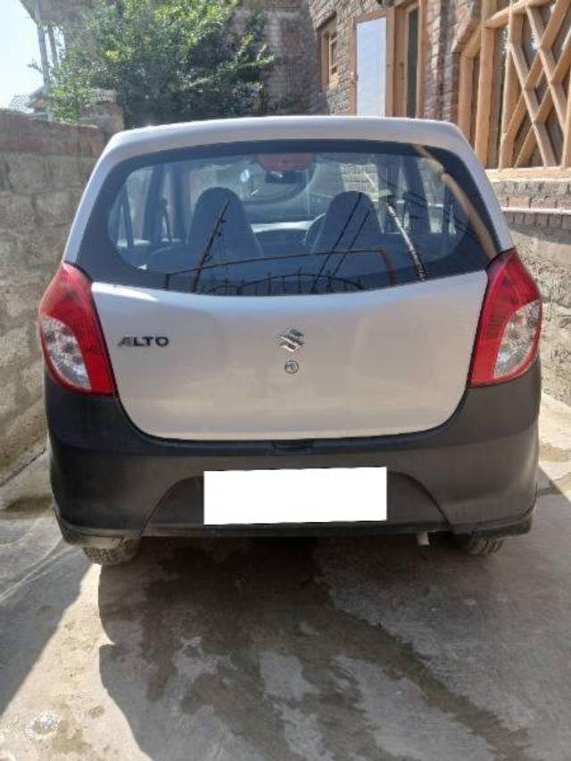 https://images10.gaadi.com/usedcar_image/4147150/original/processed_385ee9fa-1144-4224-a5ca-9ad790cb6332.jpg?imwidth=6401