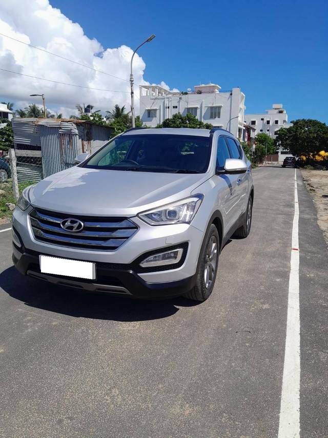 https://images10.gaadi.com/usedcar_image/4147165/original/processed_ead241232cf59c5856f0c6fcb4f78dc9.jpg?imwidth=6400