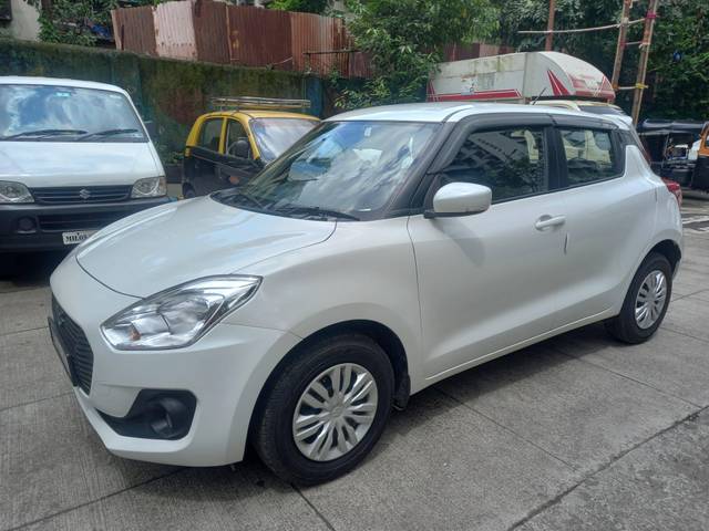 https://images10.gaadi.com/usedcar_image/4147337/original/processed_aaf2fdba929101086cd0d030093f5343.jpeg?imwidth=6401