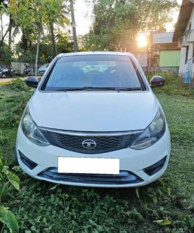 https://images10.gaadi.com/usedcar_image/4147387/original/processed_6db0aeff-3f29-4b03-b94c-e87c89199c9d.jpg?imwidth=6400