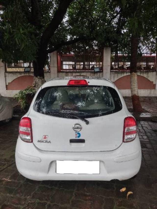 https://images10.gaadi.com/usedcar_image/4147439/original/processed_59ded58d-1c56-4935-ac67-18fc21229cda.jpg?imwidth=6402