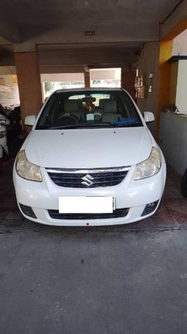 https://images10.gaadi.com/usedcar_image/4147579/original/processed_7abbadc2-569b-48b7-891c-71e513e357e8.jpg?imwidth=6400