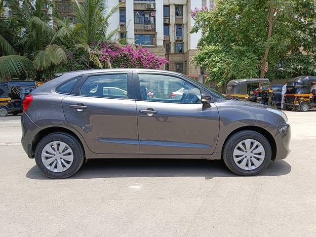 https://images10.gaadi.com/usedcar_image/4147660/original/processed_6a7162e9fb8b615042f5a6cc7196dbf0.jpg?imwidth=6401