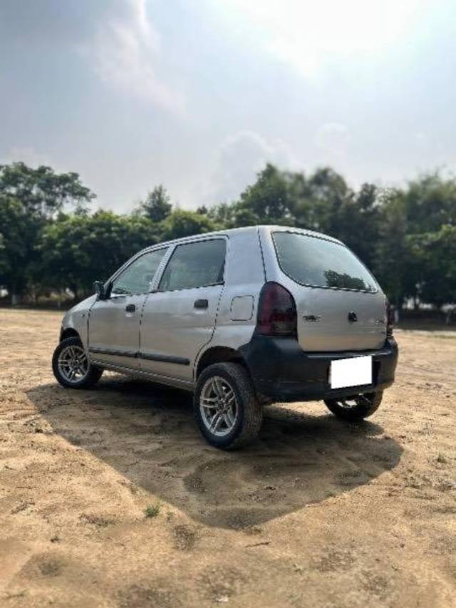 https://images10.gaadi.com/usedcar_image/4147694/original/processed_10ed061b-6a6f-4d74-a9fa-5032a0887e07.jpeg?imwidth=6402