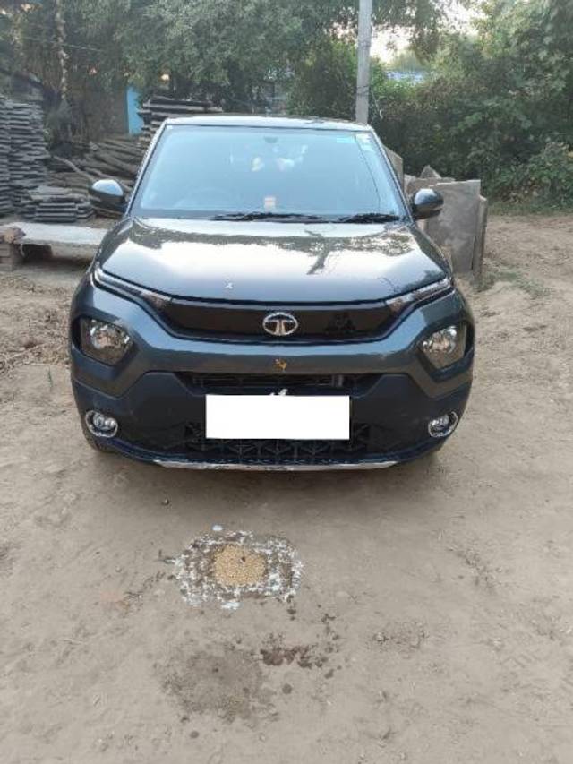 https://images10.gaadi.com/usedcar_image/4148122/original/processed_a2da2d06-2985-40ef-8bc8-07926ac3864c.jpg?imwidth=6400