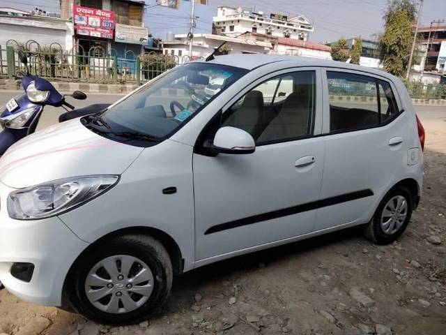 https://images10.gaadi.com/usedcar_image/4148329/original/processed_0db15850-d6fc-4177-82c8-f19ce98d92e0.jpeg?imwidth=6401